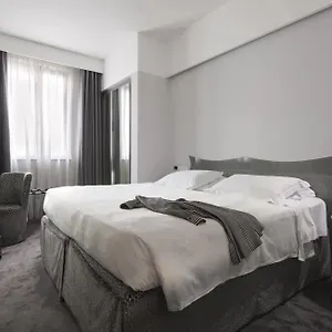 ホテル ベルーナ, ミラノ