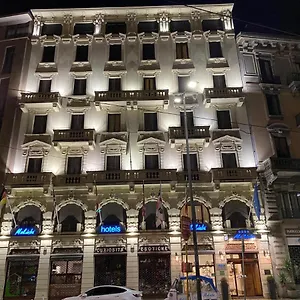 Mokinba King **** Milano